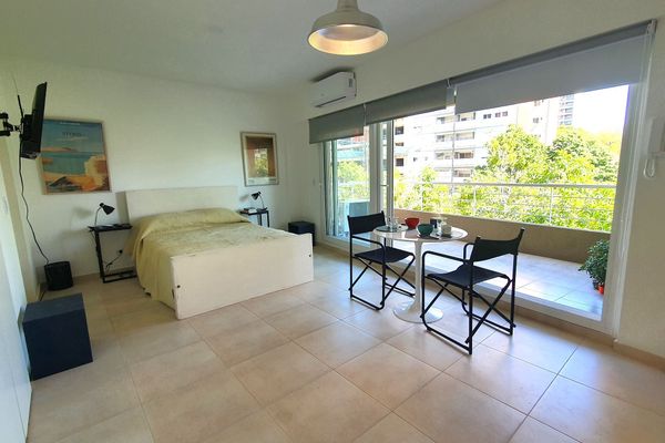 Depto monoambiente sobre Av. Comodoro Rivadavia, Núñez