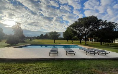 ElCampoDepartamentos - Piscina con Vista a las Sierras 