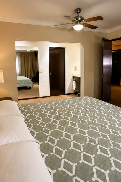 Clara Luna Hotel