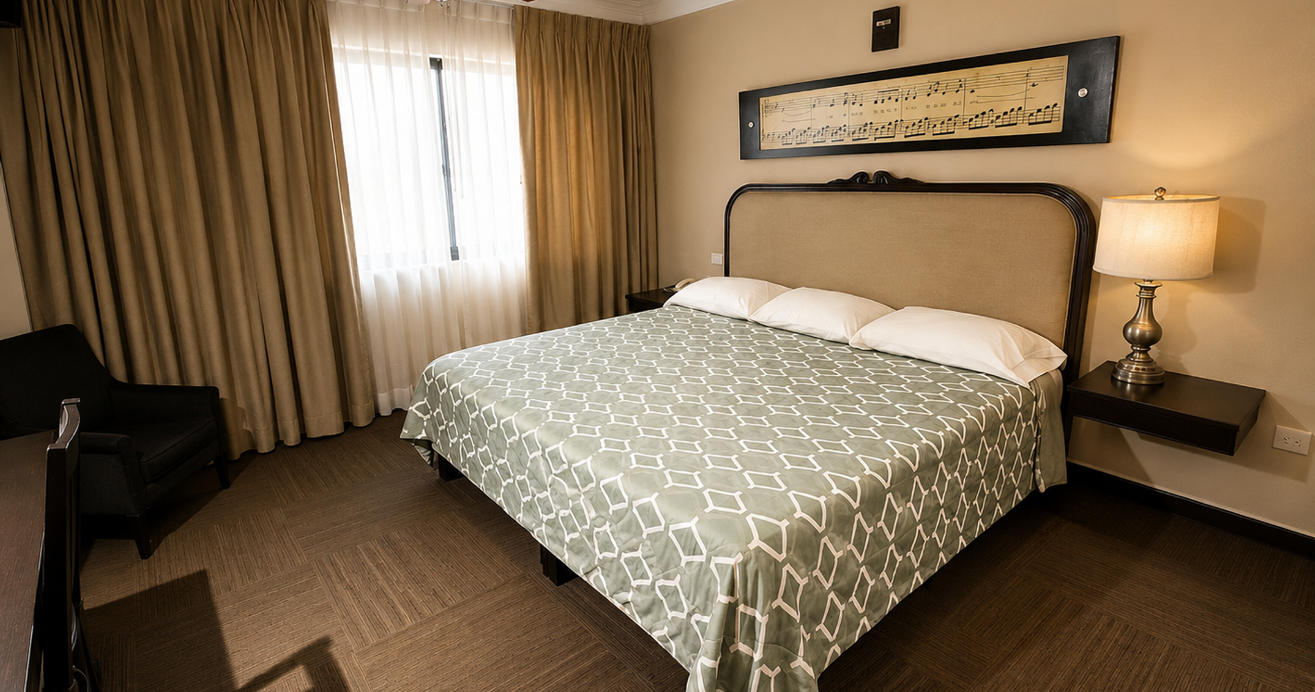 Clara Luna Hotel