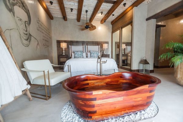 Suite de Autor:  A. Camus - S. de Beauvoir - I. Allende - G. García Márquez