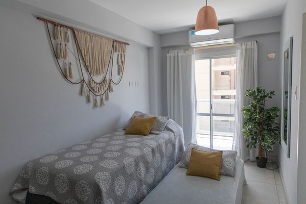 LOCAL EXPERIENCE V - 1 DORMITORIO