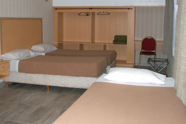 ESTÁNDAR TRIPLE TWIN