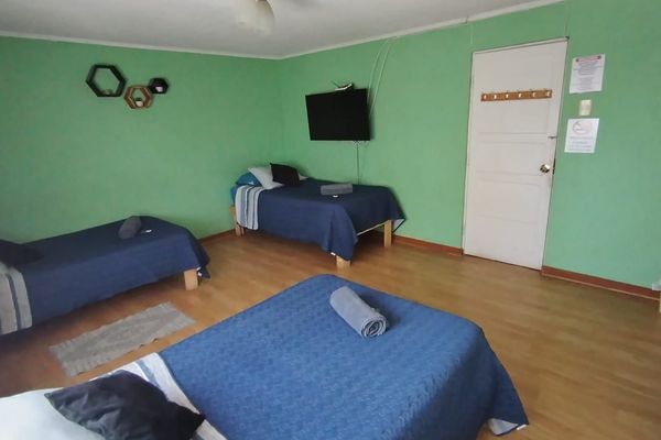 Habitación Triple Estandart con baño compartido