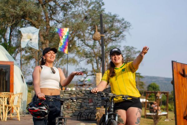 DOMO ALLPA CON PROYECTOR Y PANTALLA