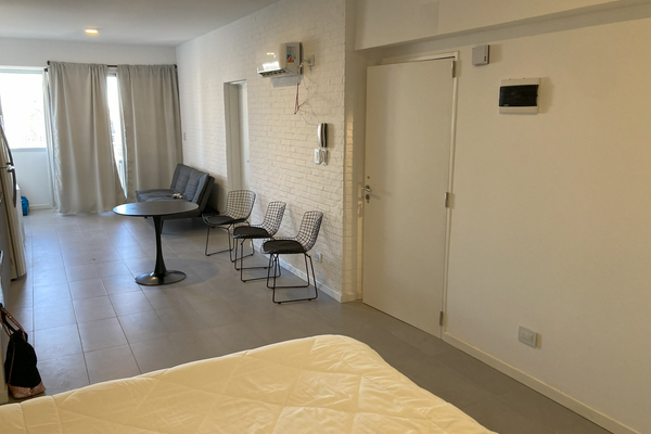 Monoambiente sobre calle Araoz, Palermo - Buenos Aires