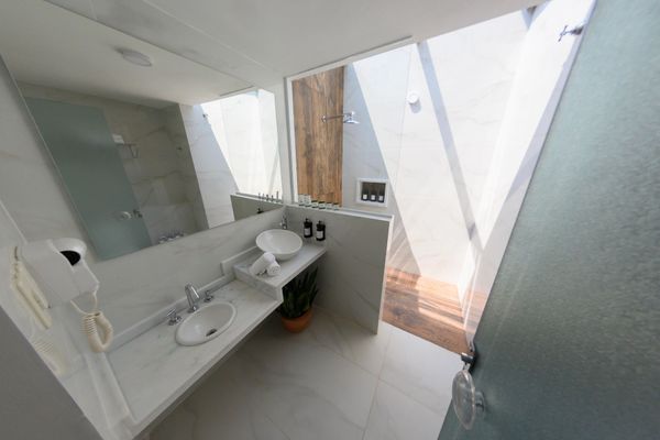 SUITE JUNIOR C/JACUZZI 