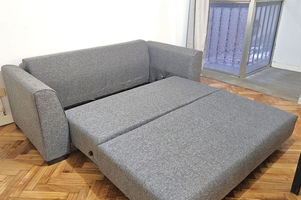 Depto 2 ambientes sobre calle Azcuénaga, Recoleta