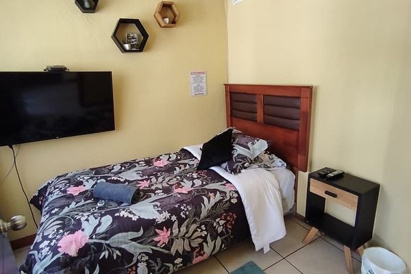 Habitación Single con baño privado exterior