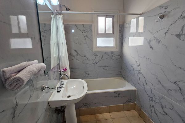 Depto 2 ambientes sobre calle Moldes, Belgrano