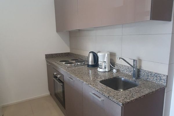 Depto 2 ambientes sobre Av. Cordoba [2A]