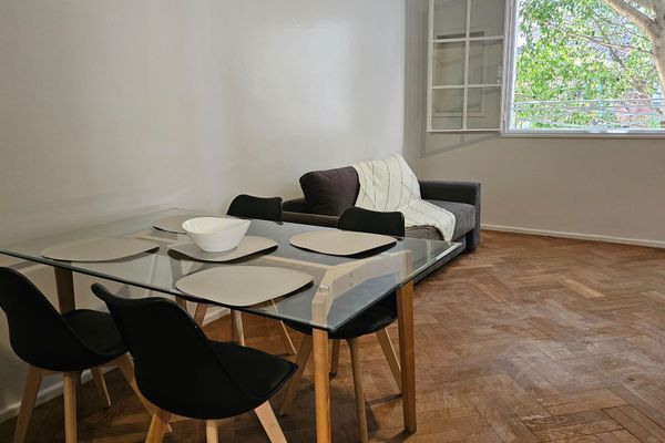 Depto 2 ambientes sobre calle Moldes, Belgrano