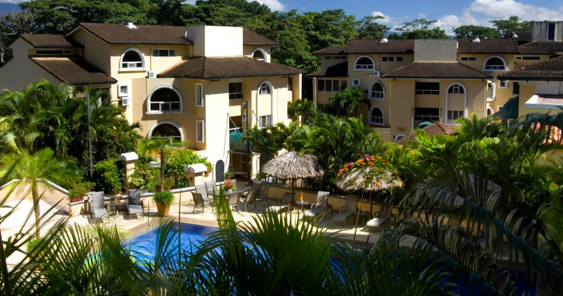 Apartotel & Suites Villas del Rio