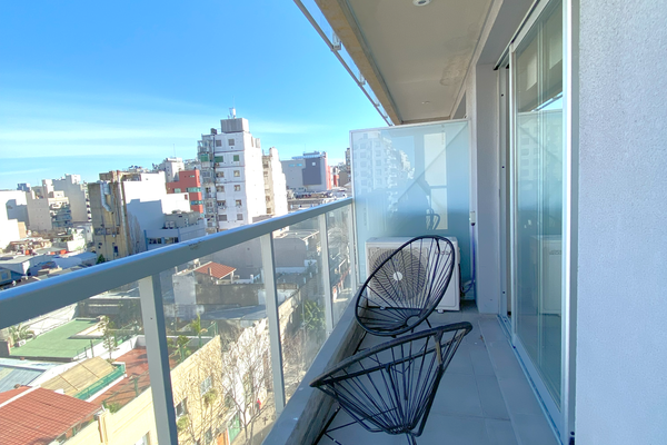 Encantador monoambiente con piscina a 1 cuadra del Hospital Italiano [Rawson]