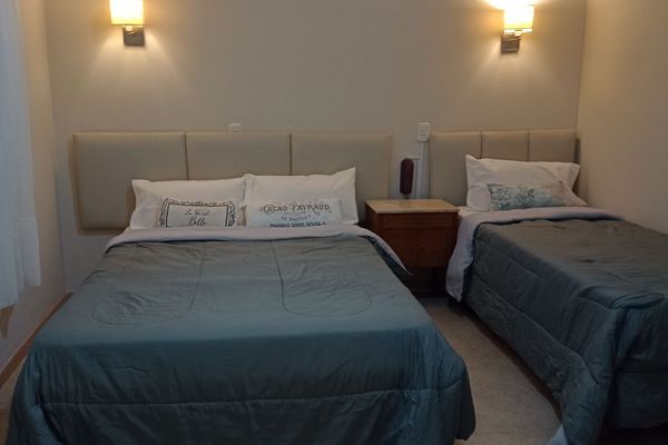 Triple Superior con vista al parque