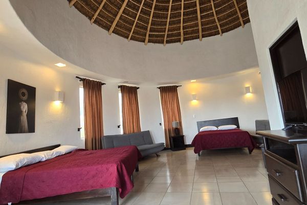 Villa con Terraza Vista parcial al Mar