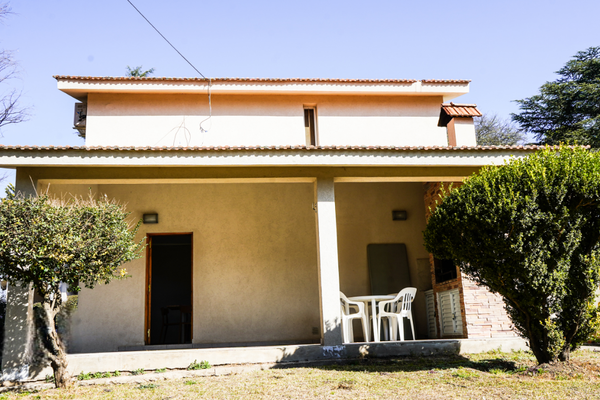 Sector Sierras 1 (2 Plantas) - 2 Habitaciones y 1 baño (Hasta 2 huéspedes) 