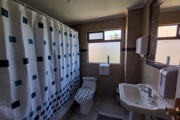 Habitación Doble con baño compartido