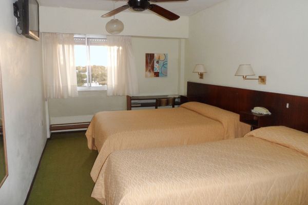 Torre Habitacion Triple - Hotel Eo Park en San Clemente del Tuyú