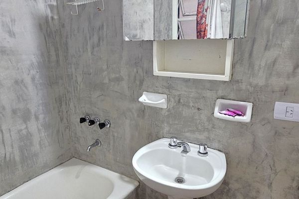 Depto 2 ambientes sobre calle Azcuénaga, Recoleta