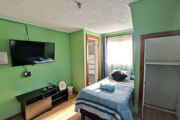 Habitación Triple con Litera y baño compartido