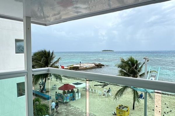 Habitación Triple Con Vista al Mar