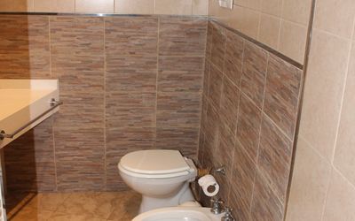 CRISTALHOTEL93c - 
                                    Baño privado                                