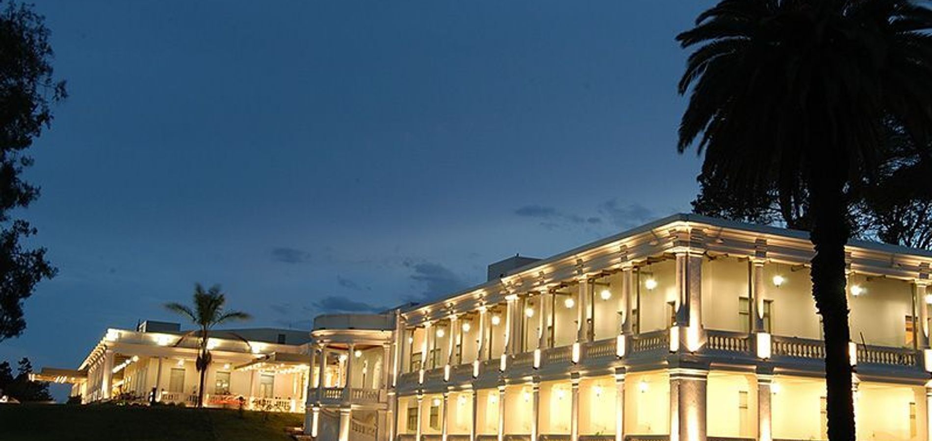 Howard Johnson Sierras Hotel and Casino