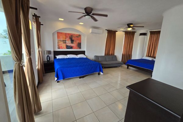 Villa con Terraza y Vista parcial al Mar 