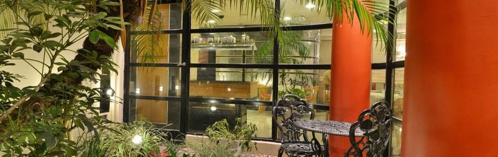 Sarmiento Palace Hotel