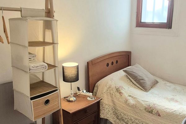 Habitación Individual Económica con Baño Compartido