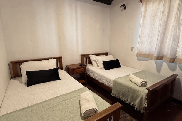 Habitación Single/Doble Económica (baño compartido)