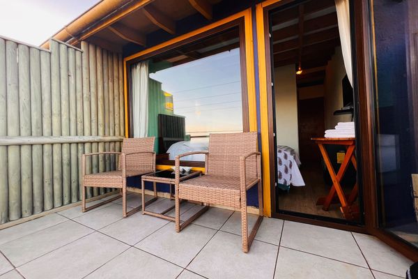 Habitación Suite con Terraza y Vista al Mar