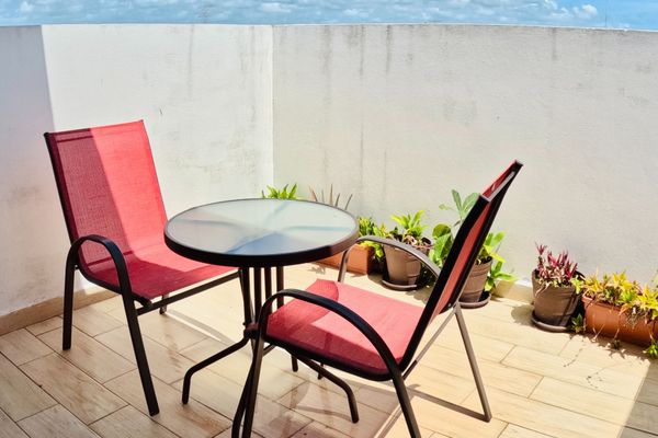 Roof Studio in Vanessa 24