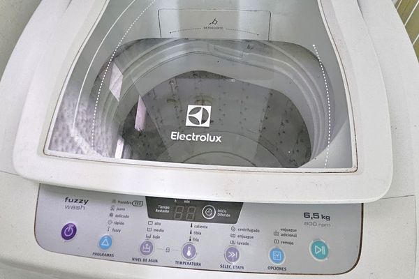 Depto 2 ambientes sobre calle Azcuénaga, Recoleta