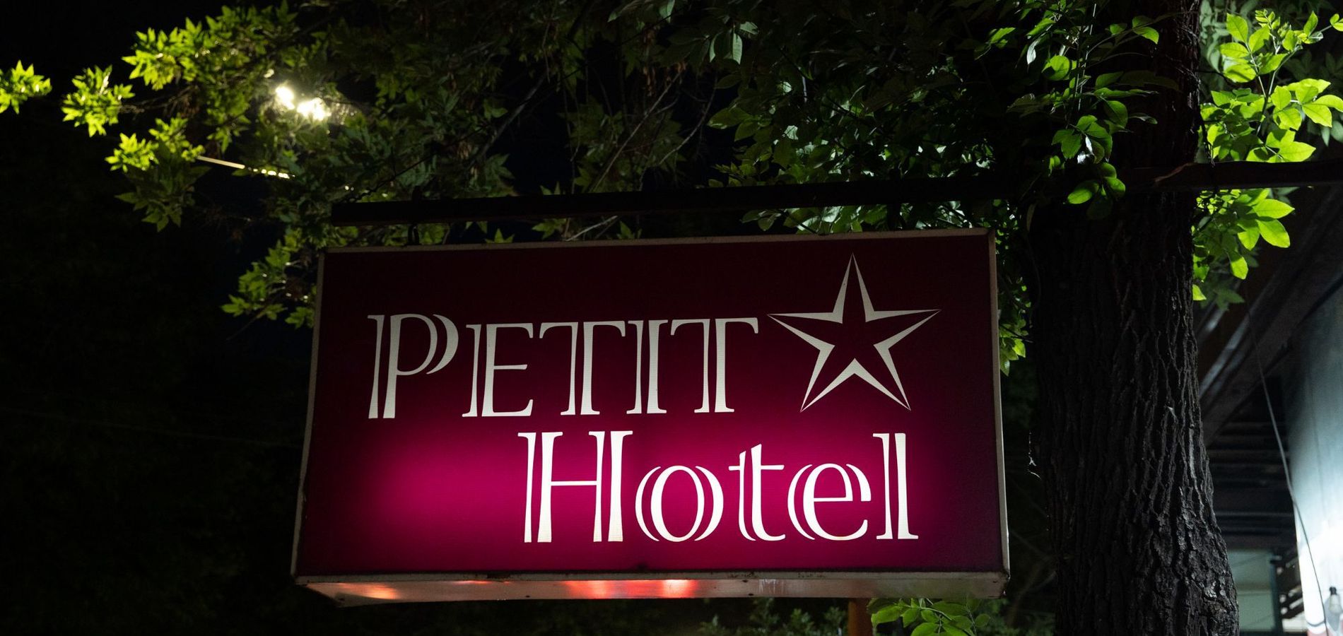 Hotel Petit