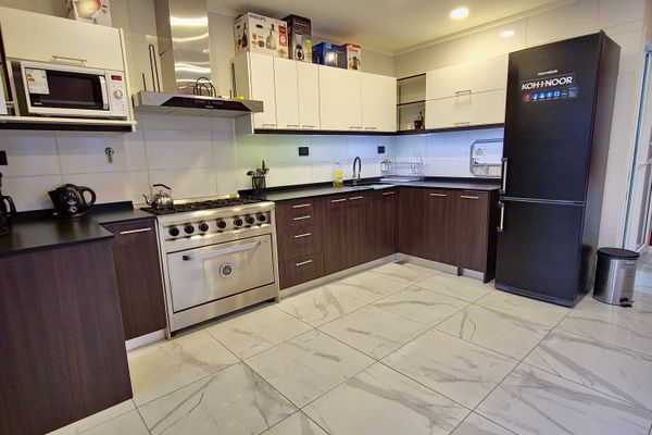 Casa Rosas (Rosas 460)