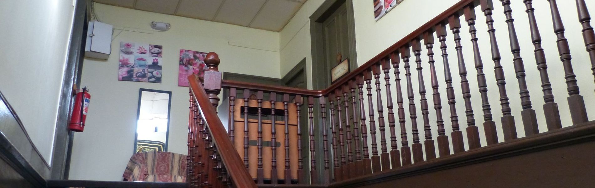 Hostal Residencia Blest Gana