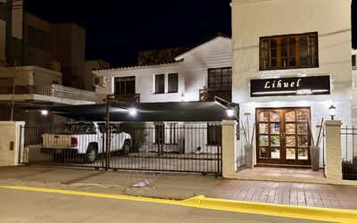 HotelLihuel - 
                                    Estacionamiento                                