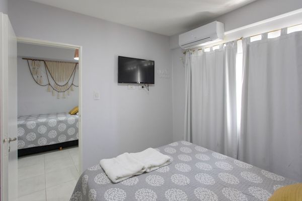 LOCAL EXPERIENCE V - 1 DORMITORIO