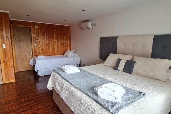 Habitación Triple Vista Parcial Lago