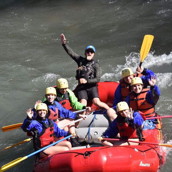 Los Quenes River Lodge