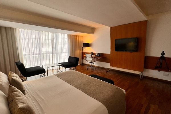 Deluxe Suite