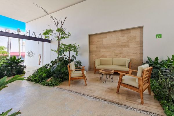 Kaab estudio by the beach