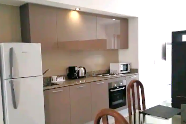 Depto monoambiente sobre Av. Córdoba [5D]