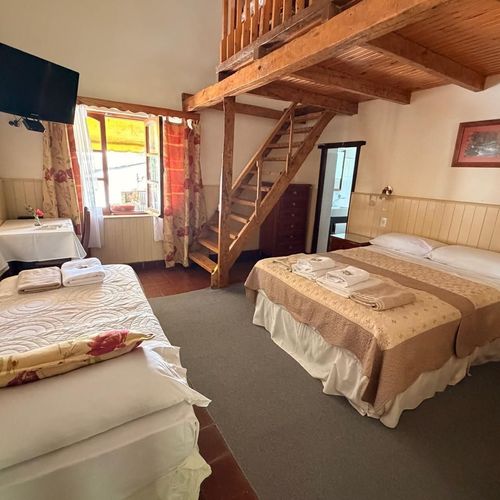 Hosteria Alta Montaña