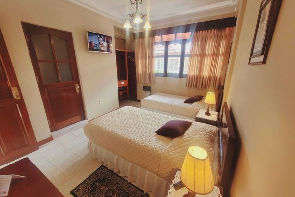 Doble Estandar | 2 a 3 personas