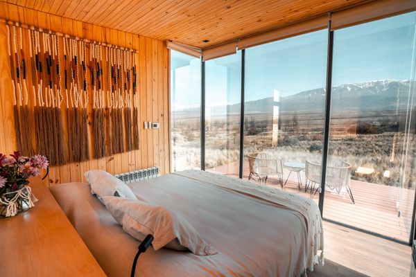 Tiny Wood Loft, King Bed, Mountain View 