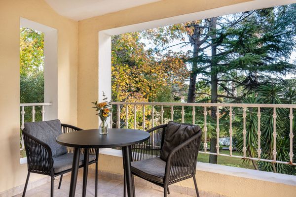 Suite Senior con Terraza vista Lago