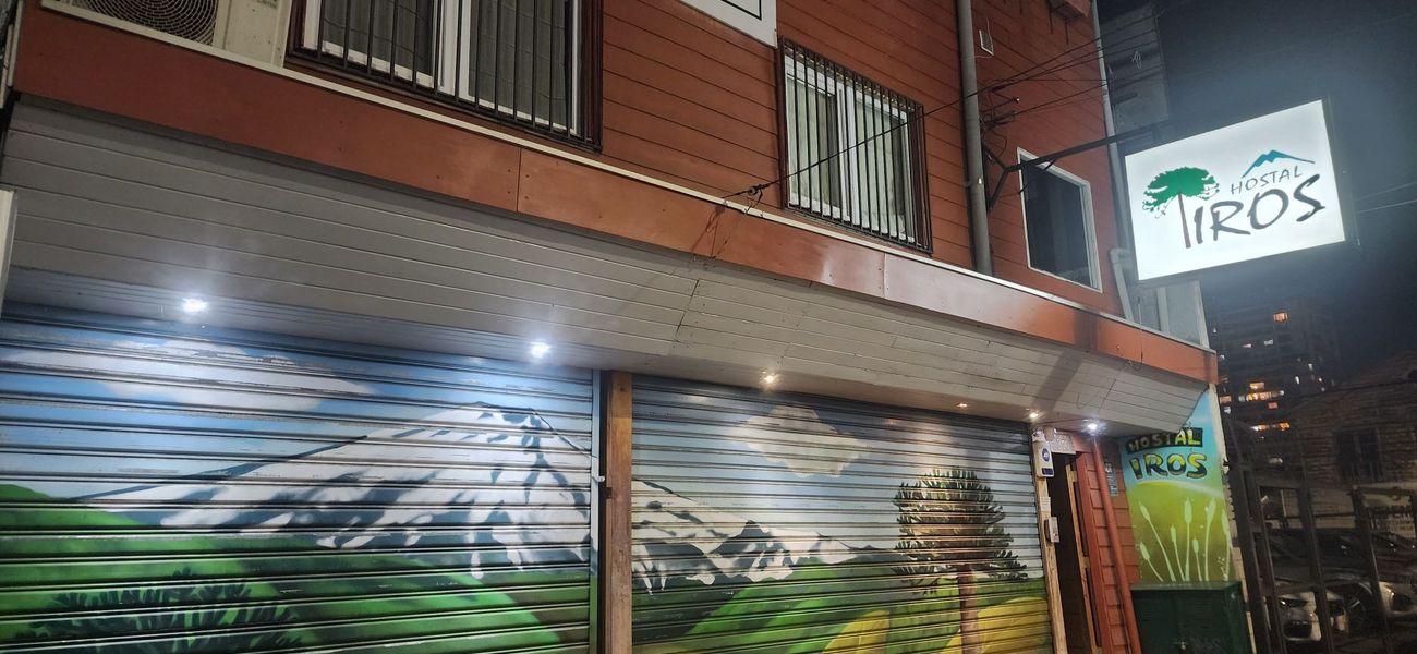 HOSTAL IROS